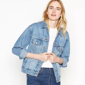 NWT Levi's Ex Boyfriend Trucker Jacket